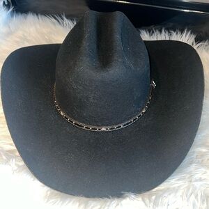 Justin’s hat -- little too big for me. Get your HeeHaw on-- come get her!!